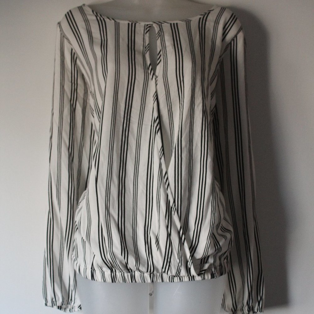 Torrid Long Sleeve Blouse (NWT)